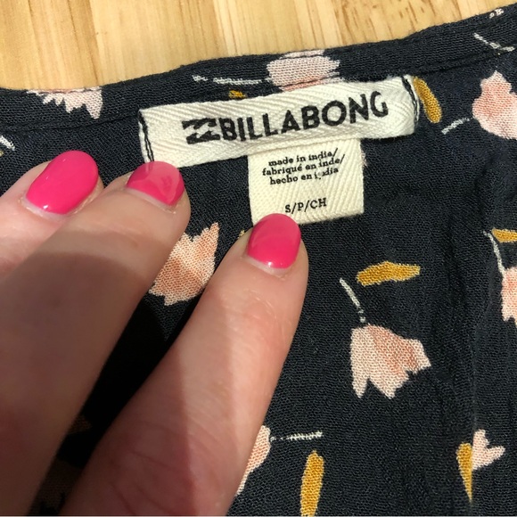 Billabong Floral Faux Wrap Dress size S - Picture 4 of 4